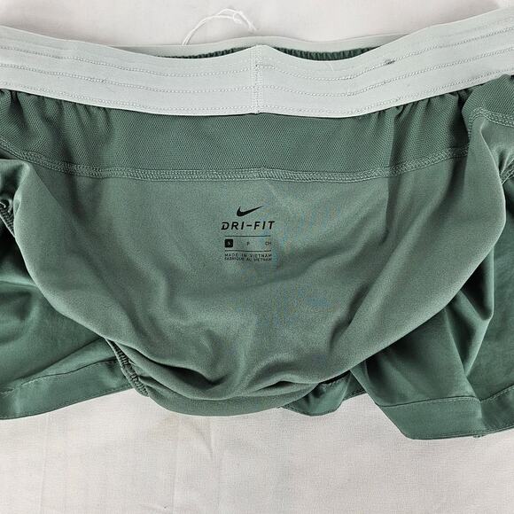 NIKE RUNNING GREEN DRI-FIT SHORTS – WOMEN’S SIZE SMALL – LIGHTWEIGHT ACTIVEWEAR - Picture 4 of 13